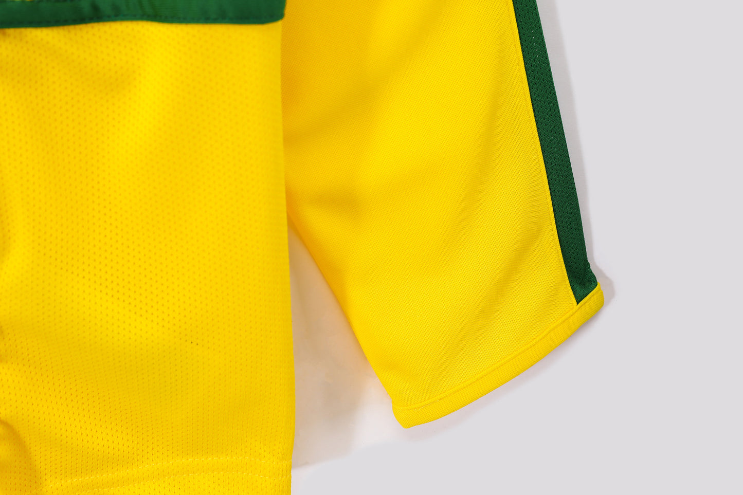 Long-sleeved jersey: 2006 Season Brazil Home Retro