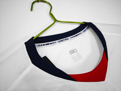 Long-sleeved: 2008/09 Manchester United Away Kit