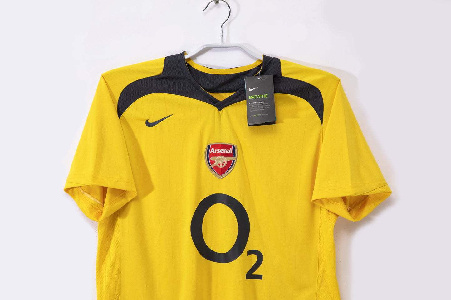 2005/06 Season Arsenal Away Retro Kit