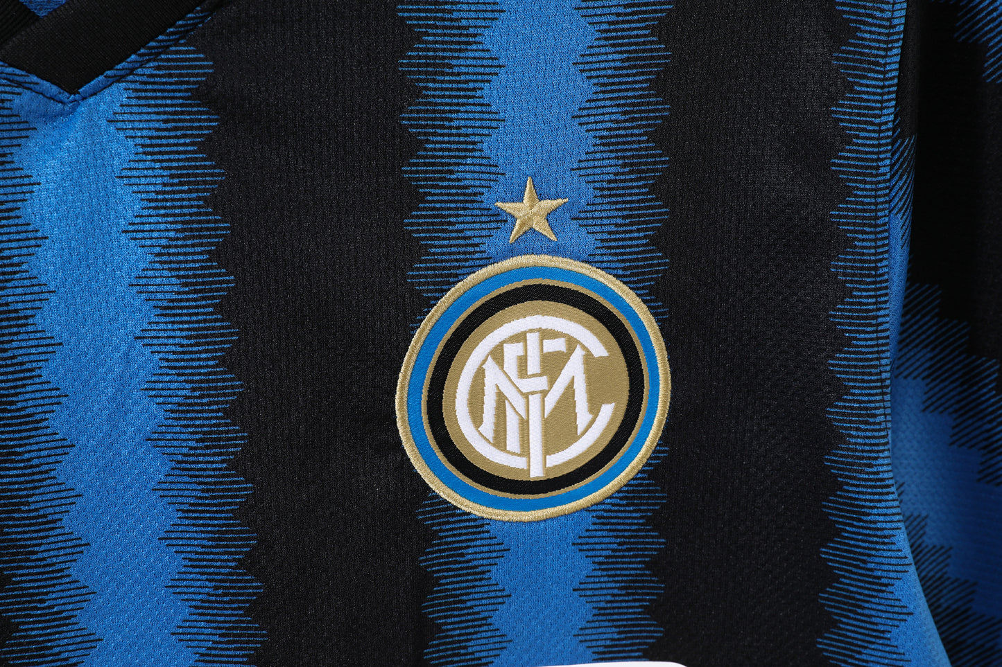2010/11 Season: Inter Home Retro Kit
