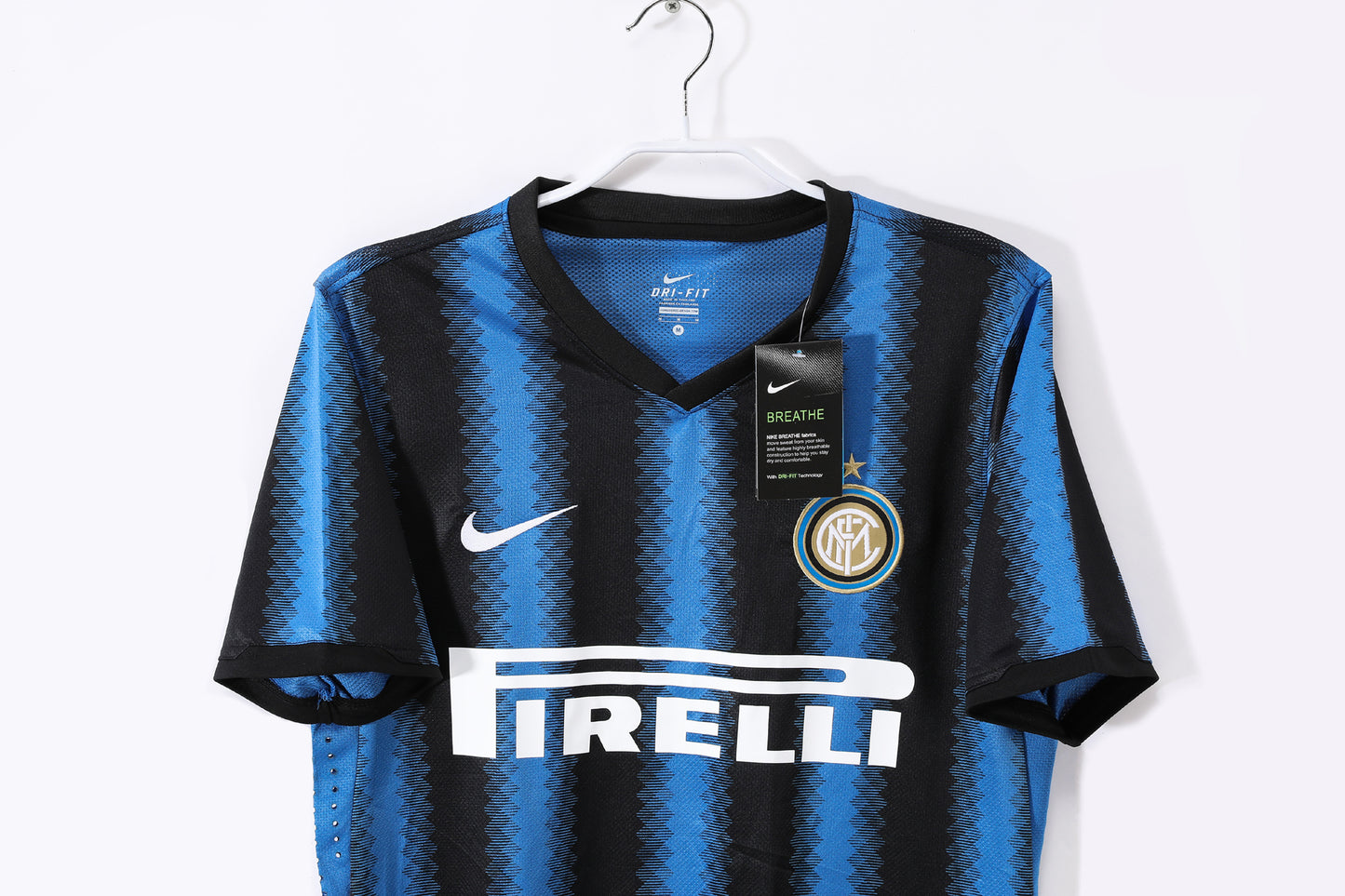 2010/11 Season: Inter Home Retro Kit
