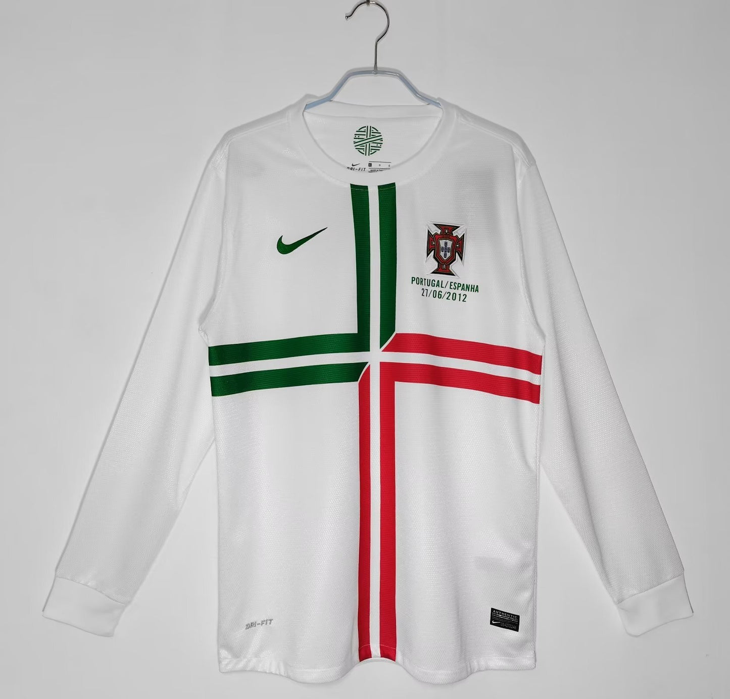 Long-sleeved: 2012/13 Season Portugal Away