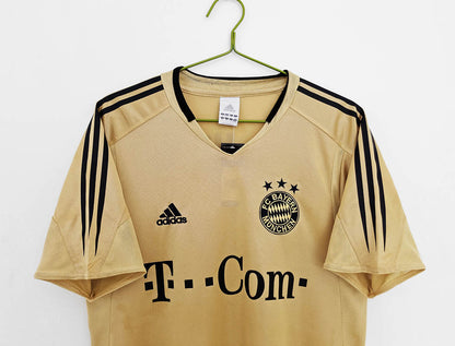 2004/05 Season Bayern Munich Away Retro Kit