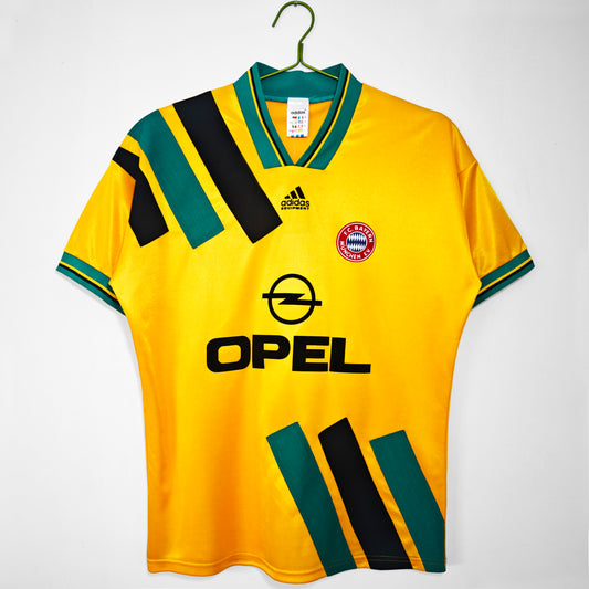 1993/95 Season Bayern Munich Away Retro Kit