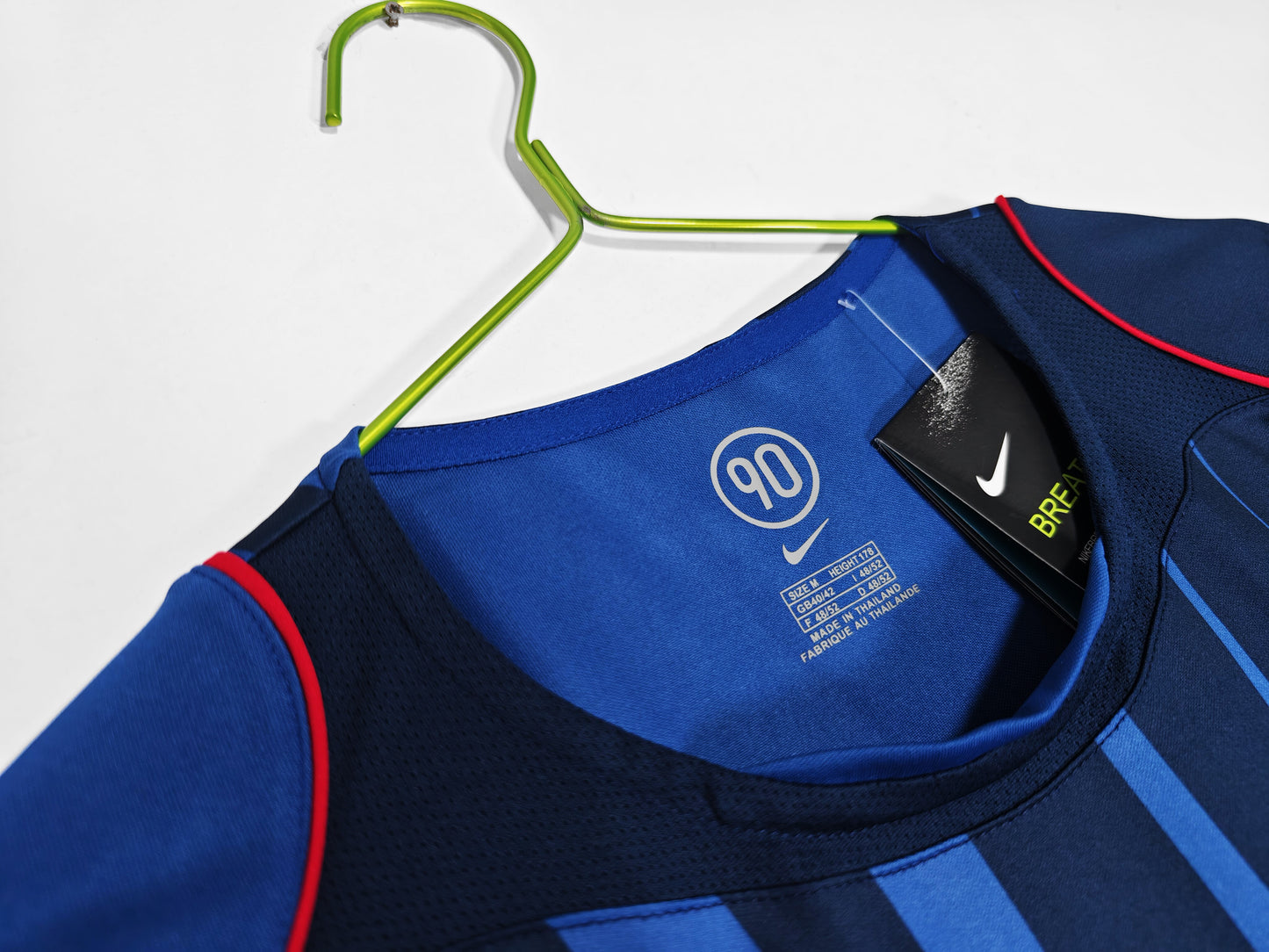 2004/05 Season Barcelona Away Kit: Royal Blue