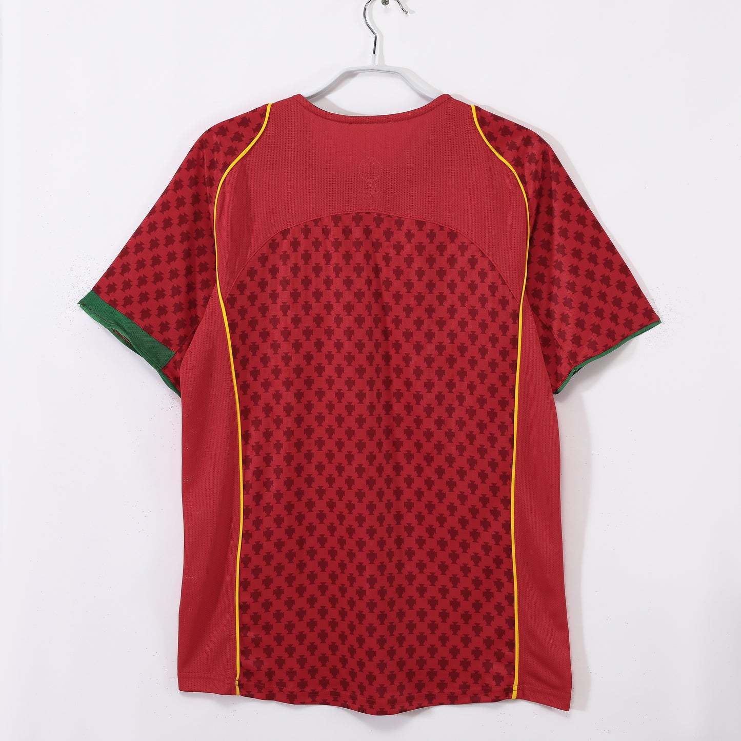 2004 Season Portugal Home Retro Kit