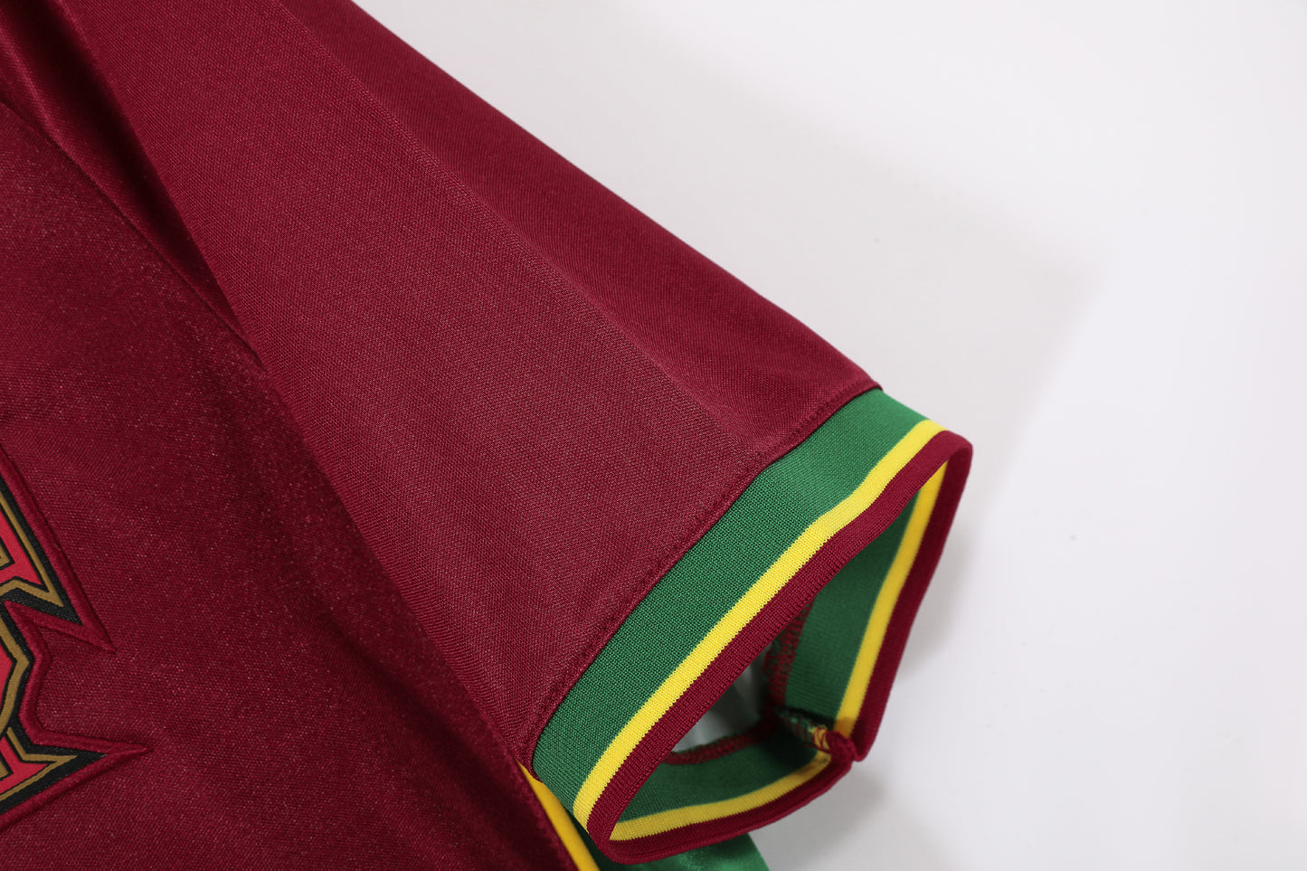 1998 Season Portugal Home Retro Kit