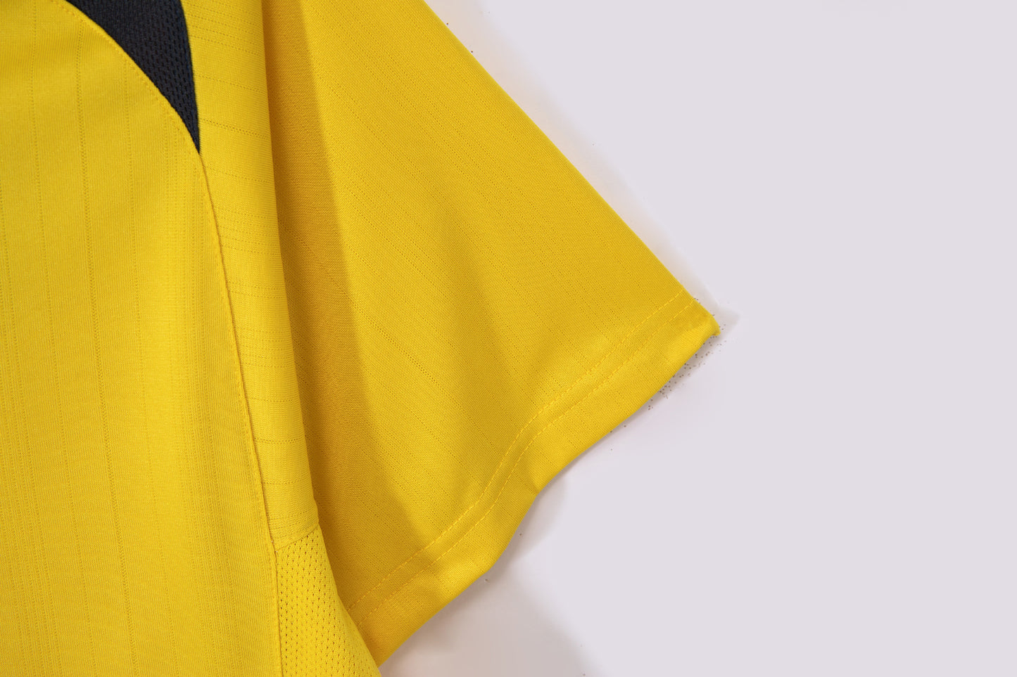 2005/06 Season Arsenal Away Retro Kit