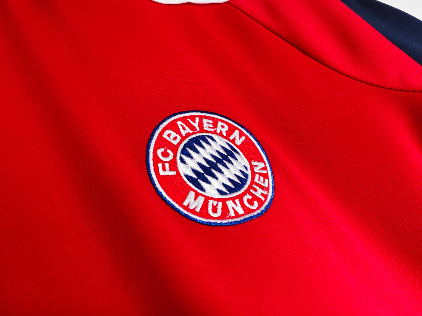 2000/01 Season Bayern Munich Home Retro Kit