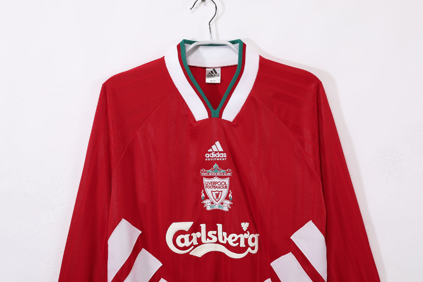 Long-sleeved jersey: 1993/95 season Liverpool home kit