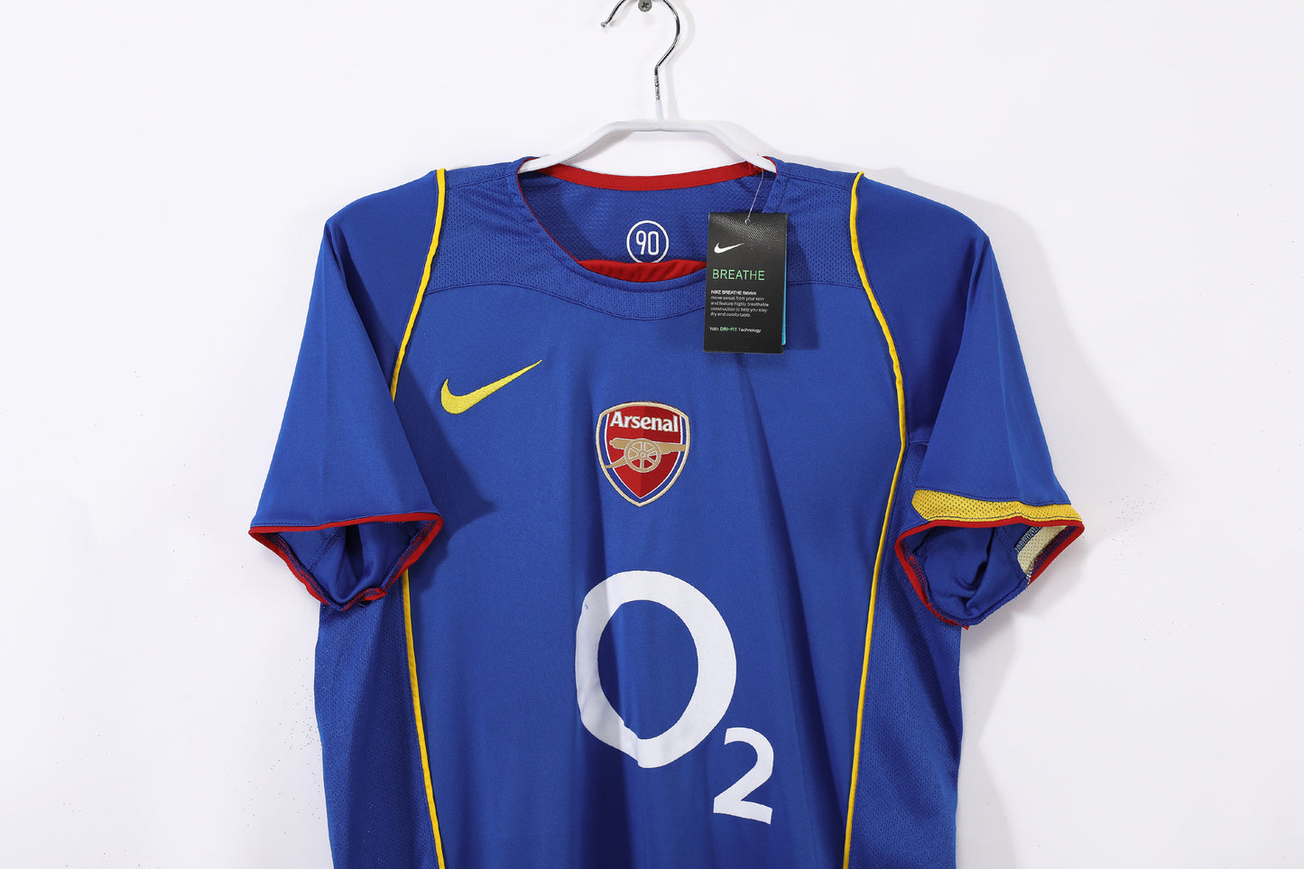 2004/05 Season Arsenal Away Retro Kit