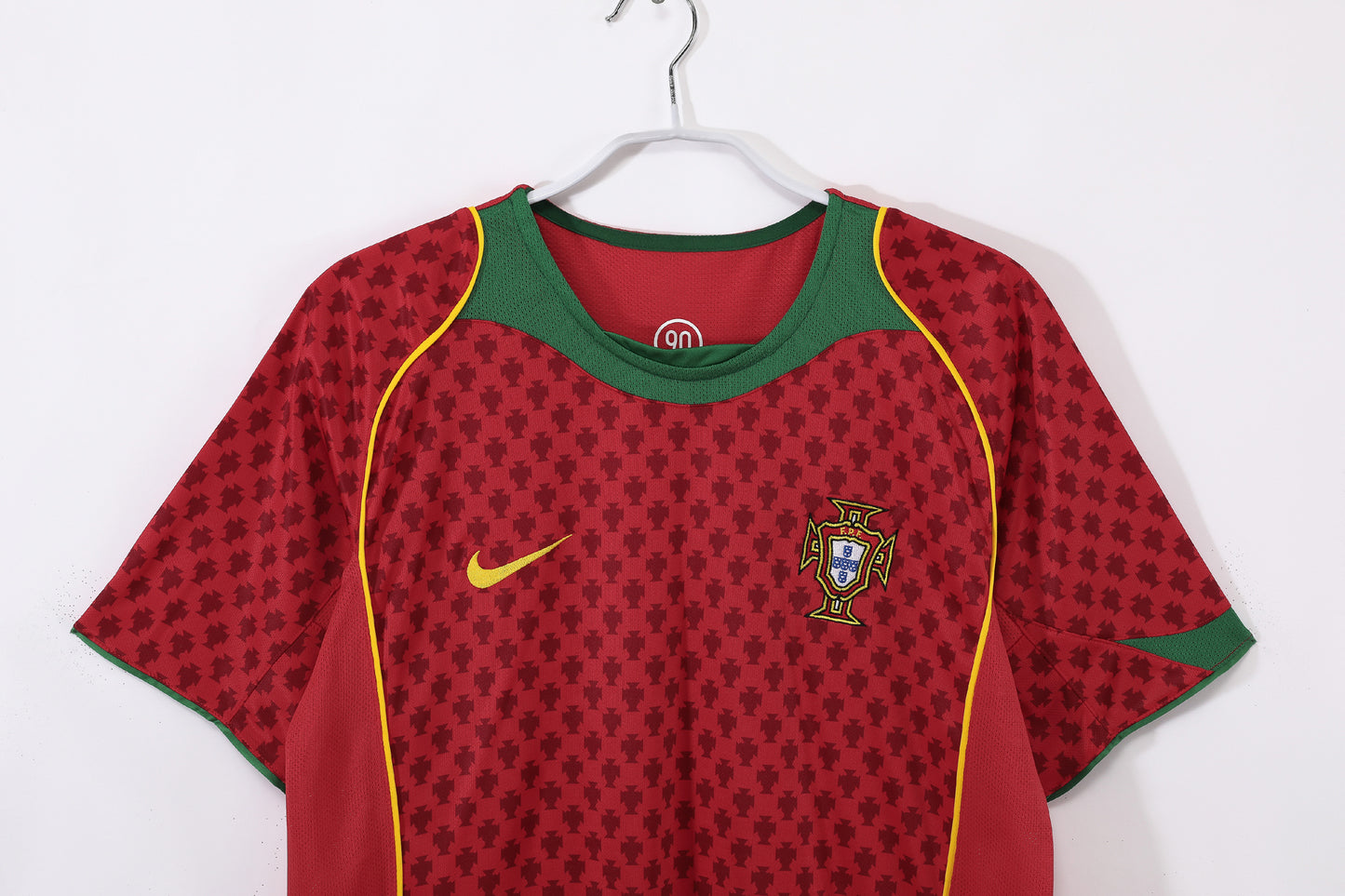 2004 Season Portugal Home Retro Kit