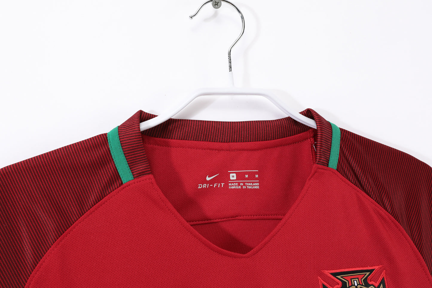 2016 Season Portugal Home Retro Kit