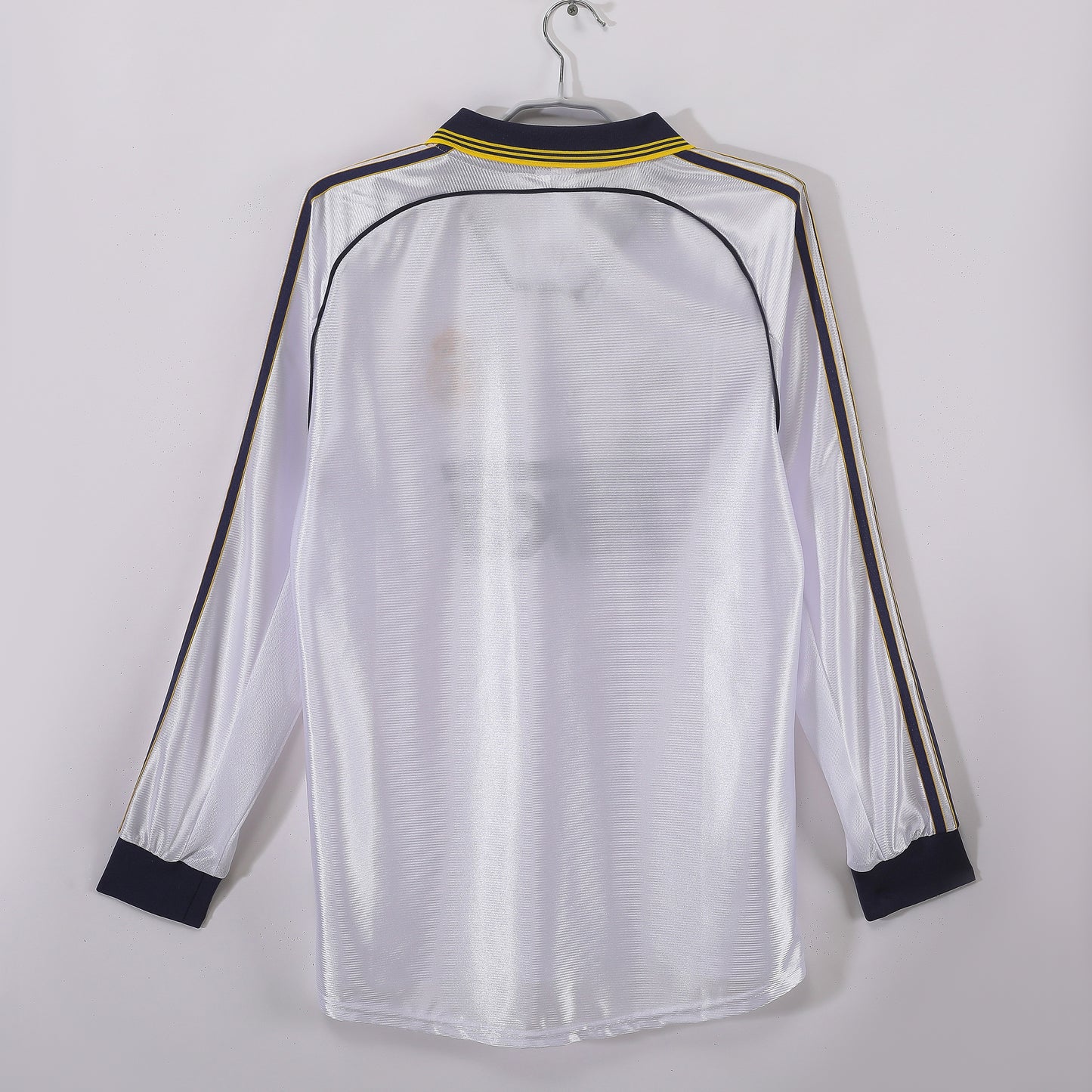 Long-sleeved jersey: 1998/00 season Real Madrid home kit