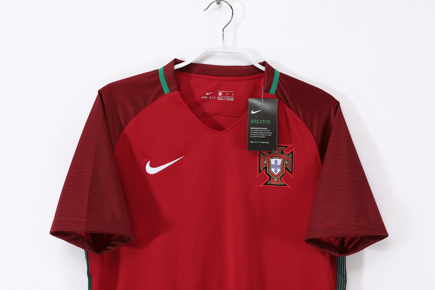 2016 Season Portugal Home Retro Kit