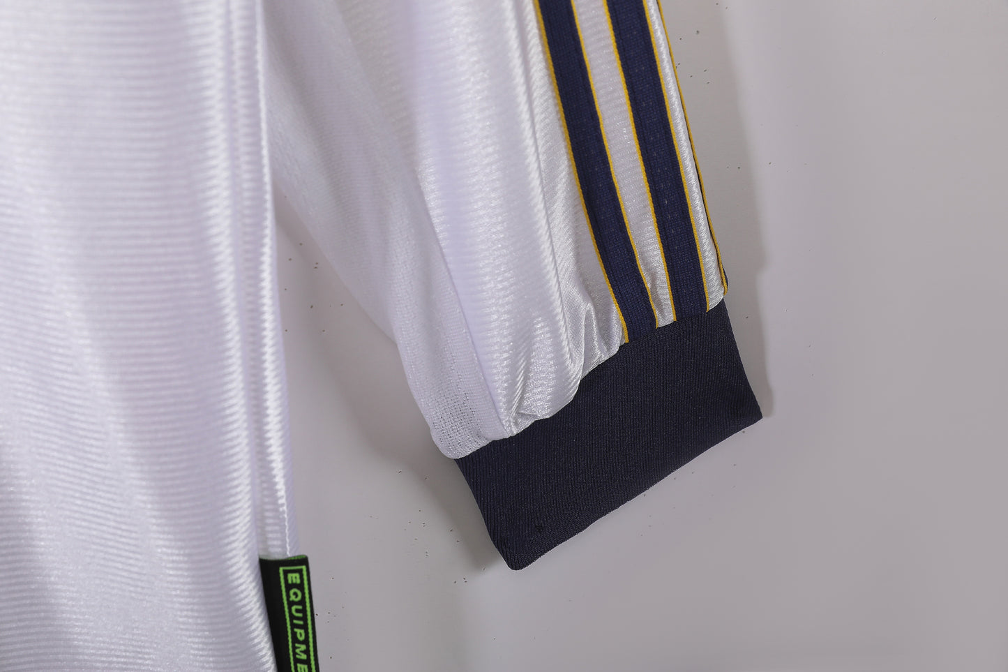 Long-sleeved jersey: 1998/00 season Real Madrid home kit