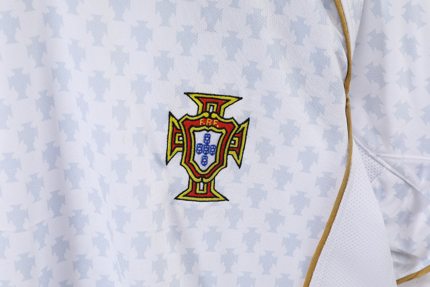 2004 Season Portugal Away White Retro