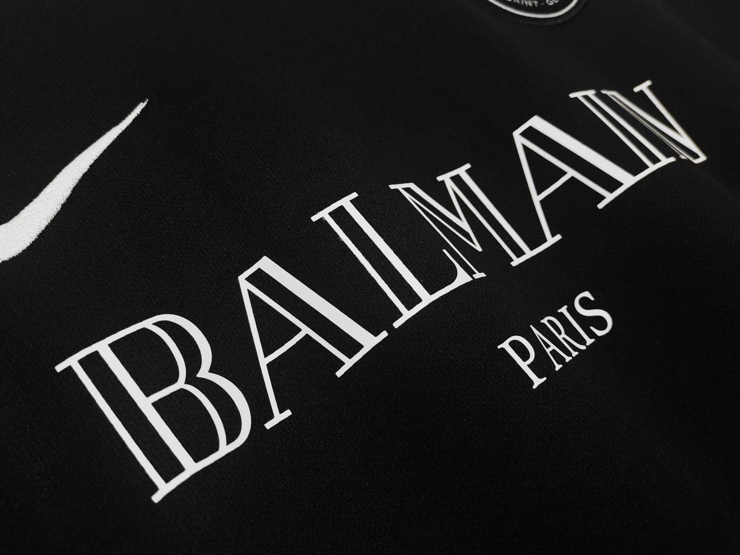 2020 Season Paris Black Training Kit