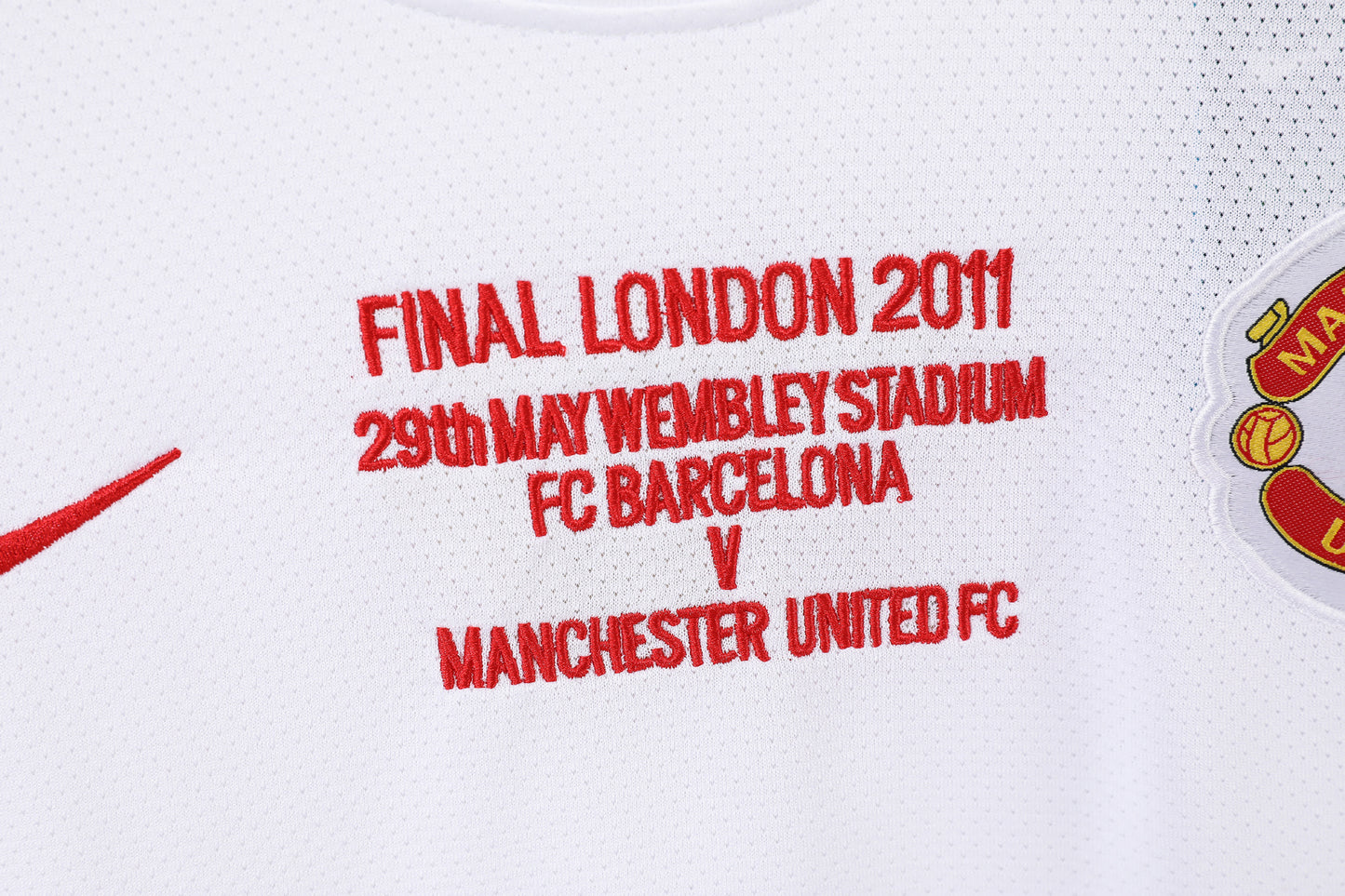 Long-sleeved: 2010/11 Manchester United Away White Champions League Retro